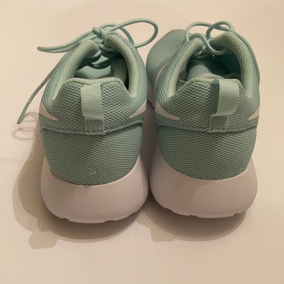 Sold - Picture 5 of 9